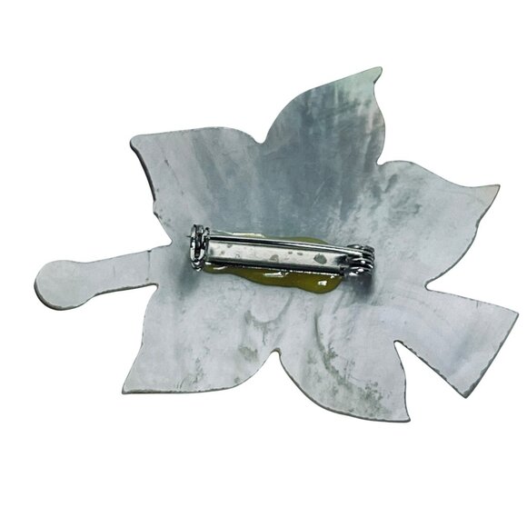 Vintage Abalone Shell Flower Brooch With Iridescent Finish (5846) - Picture 4 of 4